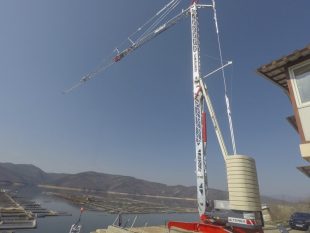Gru automontante Terex